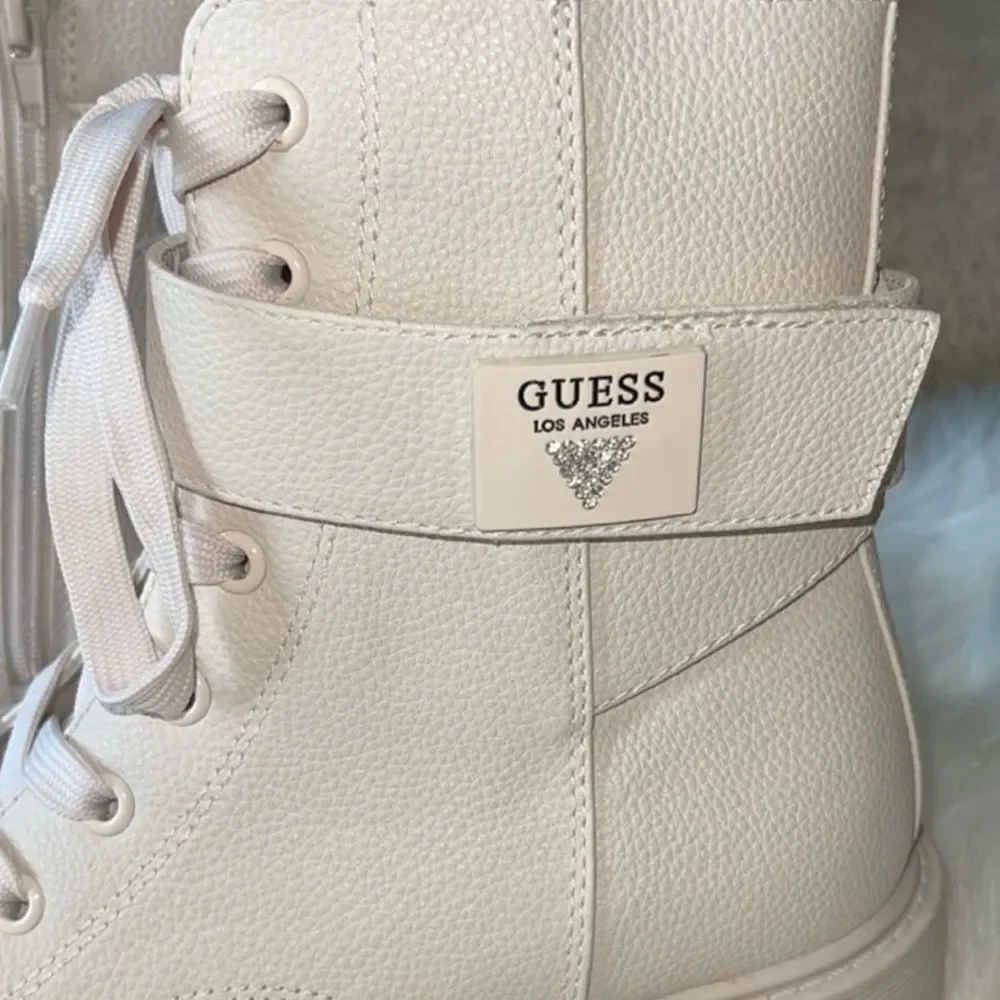Guess Women’s Ankle Combat Boots Ivory New without Box.size 8.5
